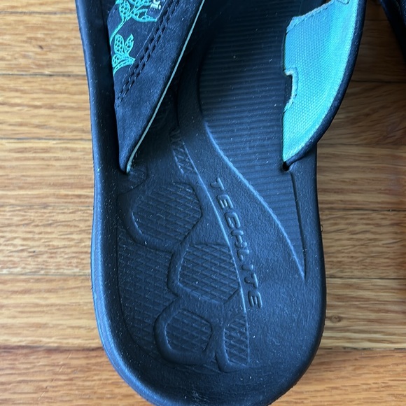 COLUMBIA Techsun H20 flip with Techlite foot bed Black-Like Strap. Size 6 - Picture 7 of 9